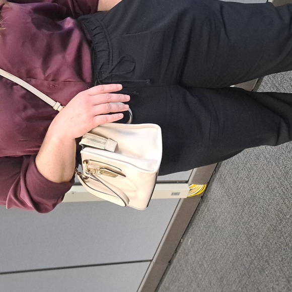 Coach Crosby 21 Carryall Chalk Crossgrain Leather Convertible Satchel  F11925 - Picture 6 of 16